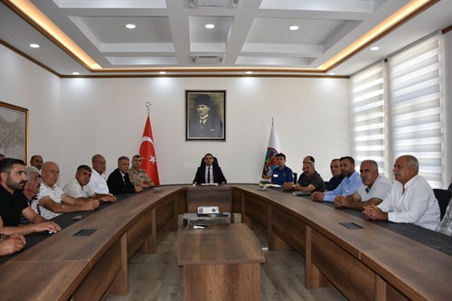 Kaymakamımız Sayın Mevlana KÜRKCÜ Başkanlığında, İlçemizde Haziran Ayı Muhtarlar Toplantısı gerçekleştirildi.