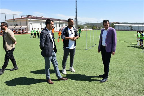 Kaymakamımız Sayın Mevlana KÜRKCÜ, İlçemizde Yapımı Devam Eden Yarı Olimpik Yüzme Havuzunda İncelemelerde Bulundular