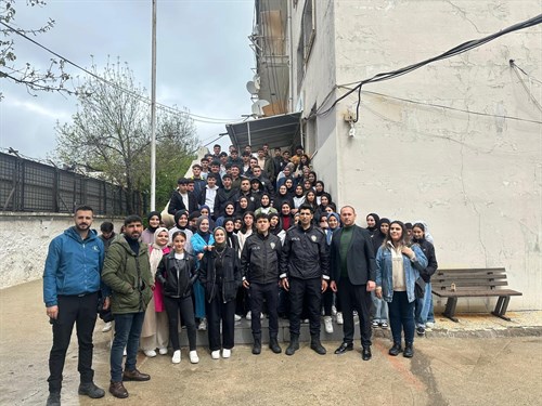 Kaymakamlığımızın Bünyesinde İlçemizde Lise Öğrencilerine Yönelik Kariyer Günleri Mesleki Tanıtım Programı Düzenlendi